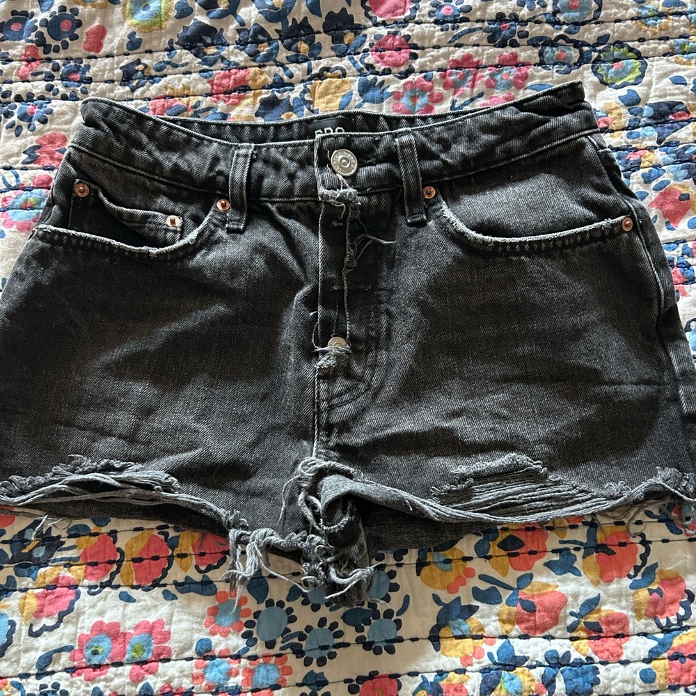 Urban Outfitters BDG Summer Cutoff denim shorts, size 27